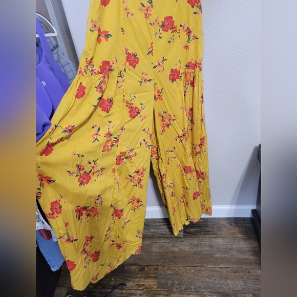 NWT Anthropologie Yellow Floral LondonberryJumpsuit Wide Leg Size 10 - Picture 5 of 12